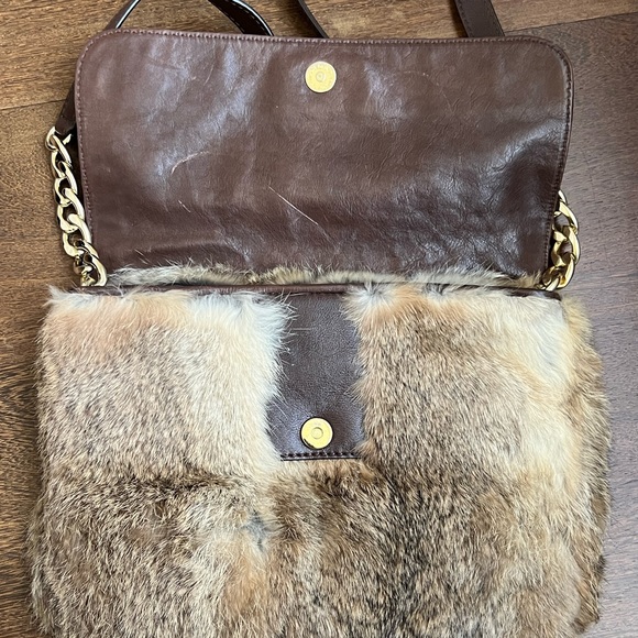 Michael Kors - Rabbit Fur Vintage Crossbody Bag - Picture 5 of 9